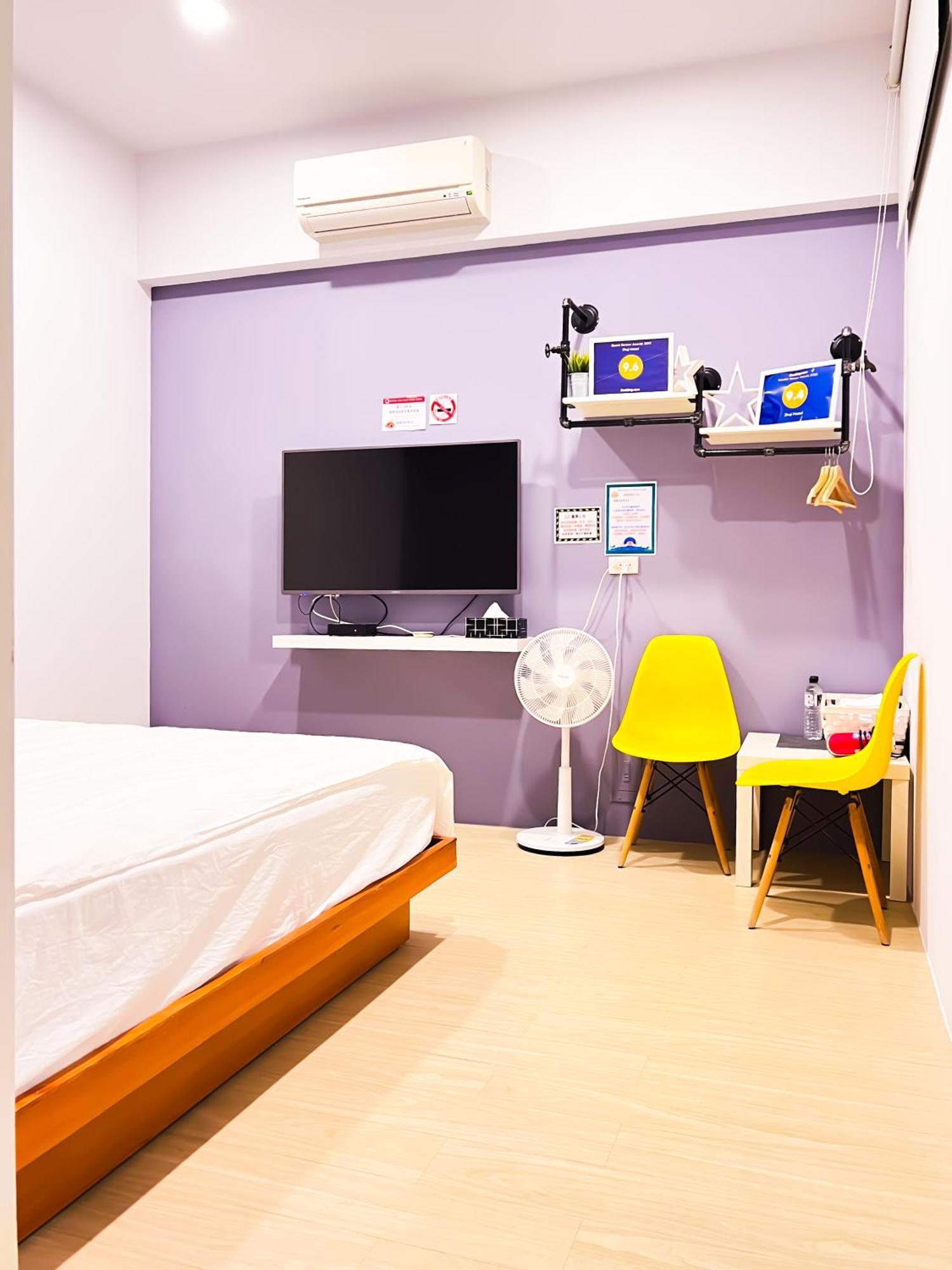 Zhuji Hostel Donggang Bagian luar foto
